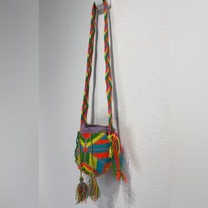 Authentic Wayuu handbag handmade in Colombia.